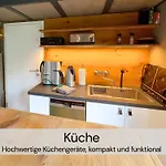 Holiday home Tinyhousebeidresden Mit Fasssauna Unser Groesstes Winziges Haeuschen Fuer Bis Zu 7 Personen, Kaminofen, Grosse Terrasse - Naehe Saechsische Schweiz - Von Juni - September Mindestmietzeit 1 Woche Sa-sa *