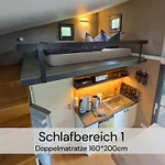 Holiday home Tinyhousebeidresden Mit Fasssauna Unser Groesstes Winziges Haeuschen Fuer Bis Zu 7 Personen, Kaminofen, Grosse Terrasse - Naehe Saechsische Schweiz - Von Juni - September Mindestmietzeit 1 Woche Sa-sa