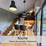 Tinyhousebeidresden Mit Fasssauna Unser Groesstes Winziges Haeuschen Fuer Bis Zu 7 Personen, Kaminofen, Grosse Terrasse - Naehe Saechsische Schweiz - Von Juni - September Mindestmietzeit 1 Woche Sa-sa Holiday home *