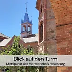 Holiday home Tinyhousebeidresden Mit Fasssauna Unser Groesstes Winziges Haeuschen Fuer Bis Zu 7 Personen, Kaminofen, Grosse Terrasse - Naehe Saechsische Schweiz - Von Juni - September Mindestmietzeit 1 Woche Sa-sa *