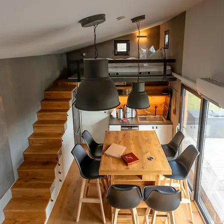 Holiday home Tinyhousebeidresden 3 Fuer 2 - 7 Personen, Naehe Saechsische Schweiz, Dresden, Mit Badeteich *