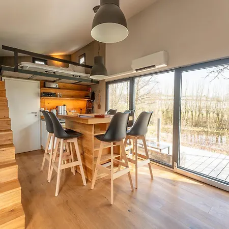 Tinyhousebeidresden 3 Fuer 2 - 7 Personen, Naehe Saechsische Schweiz, Dresden, Mit Badeteich