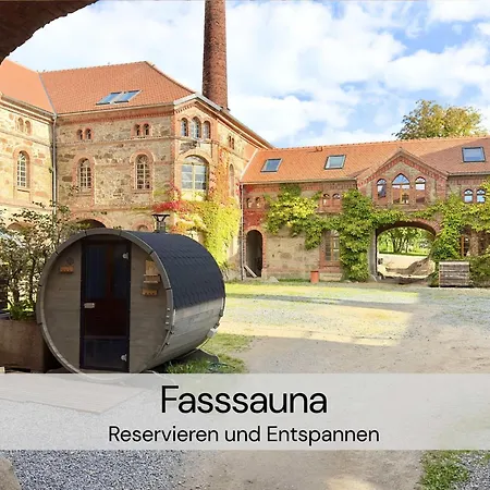 Tinyhousebeidresden Mit Fasssauna Unser Groesstes Winziges Haeuschen Fuer Bis Zu 7 Personen, Kaminofen, Grosse Terrasse - Naehe Saechsische Schweiz - Von Juni - September Mindestmietzeit 1 Woche Sa-sa * لوترباخ