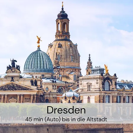 Casa vacanze Tinyhousebeidresden Mit Fasssauna Unser Groesstes Winziges Haeuschen Fuer Bis Zu 7 Personen, Kaminofen, Grosse Terrasse - Naehe Saechsische Schweiz - Von Juni - September Mindestmietzeit 1 Woche Sa-sa