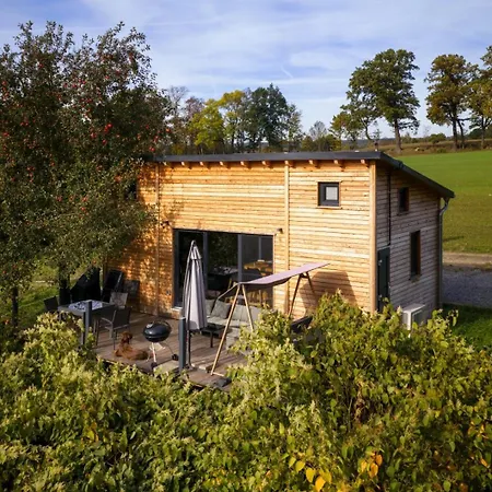 Holiday home Gemuetliches Tiny House Zwischen Zwei Naturteichen - Kamin, Terrasse & Pur Lauterbach