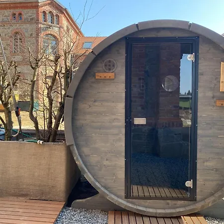 בית נופש Gemuetliches Tiny House Zwischen Zwei Naturteichen - Kamin, Terrasse & Pur